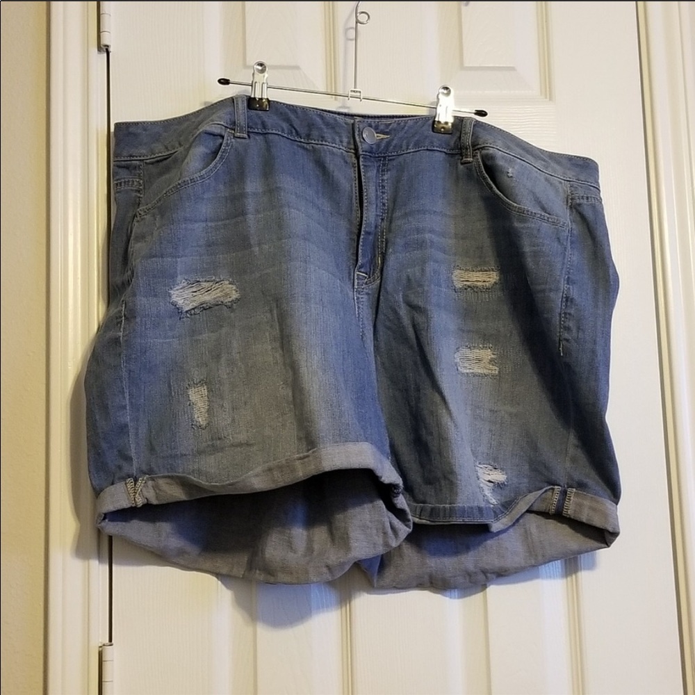 Barely worn distressed jean shorts